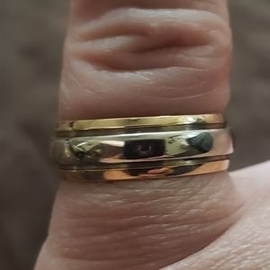 Gold band